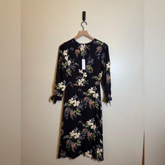 Reformation Port Midi Dress in Floral Print - Picture 4 of 8